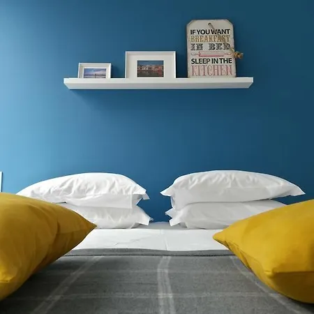 Oda ve Kahvaltı Rossio 4*